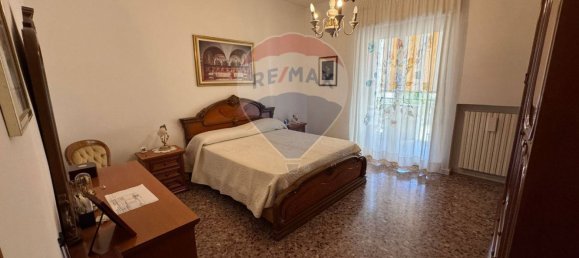Apartamento de 6 habitaciónes en Modugno, Italy No. 293337 7