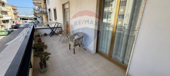Apartamento de 6 habitaciónes en Modugno, Italy No. 293337 9