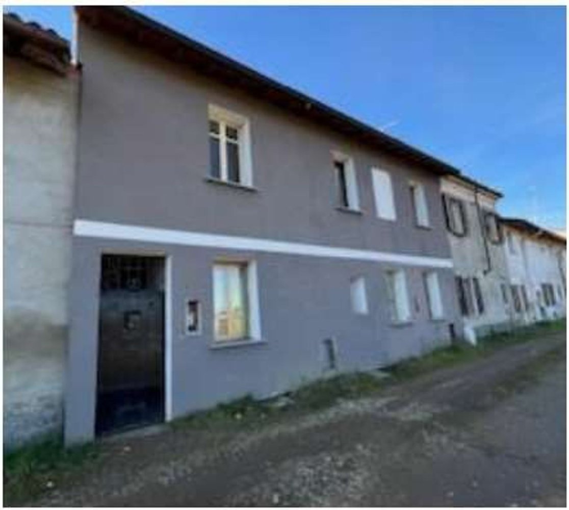 5غرفة منزل في Langosco, Italy رقم 185278