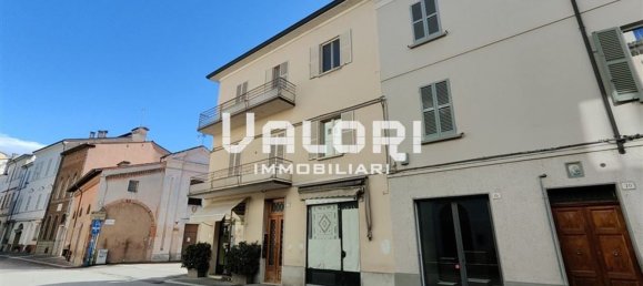 Apartamento de 4 divisões em Faenza, Italy N.º 298034 4