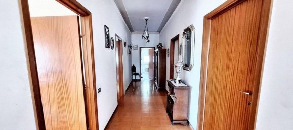5 rooms House in Foligno, Italy No. 49936 5
