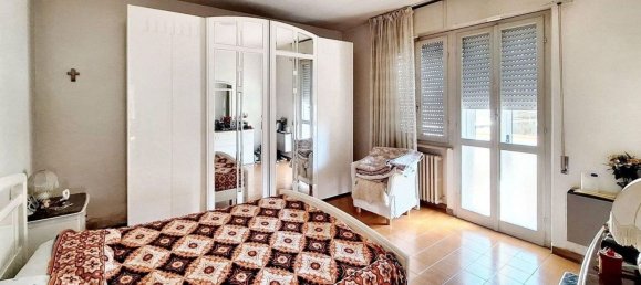 5 rooms House in Foligno, Italy No. 49936 9