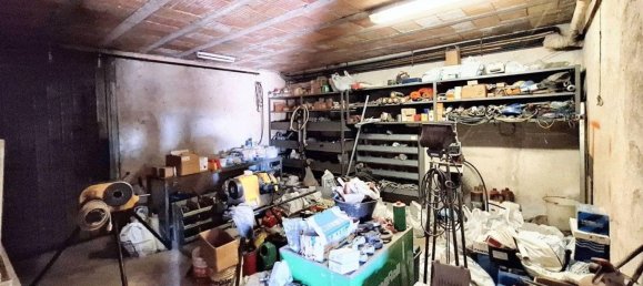 5 rooms House in Foligno, Italy No. 49936 17