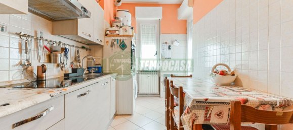 Apartamento de 4 habitaciónes en Vignate, Italy No. 123597 9