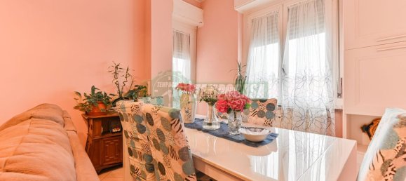 Apartamento de 4 habitaciónes en Vignate, Italy No. 123597 2