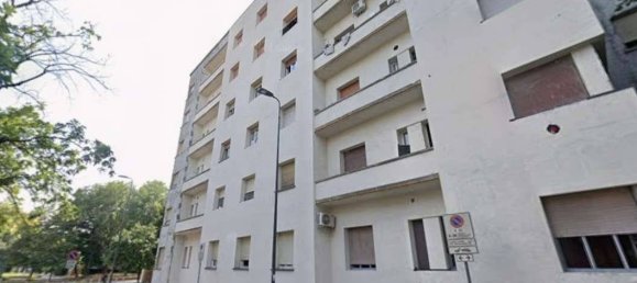 2 bedrooms Apartment in Milan, Italy No. 361566 3