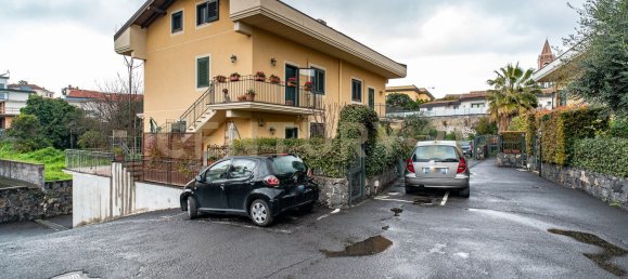 Apartamento de 7 dormitorios en Aci Bonaccorsi, Italy No. 376722 23