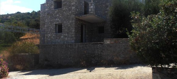 Недвижимость в Каламата, Греция № 7614 2