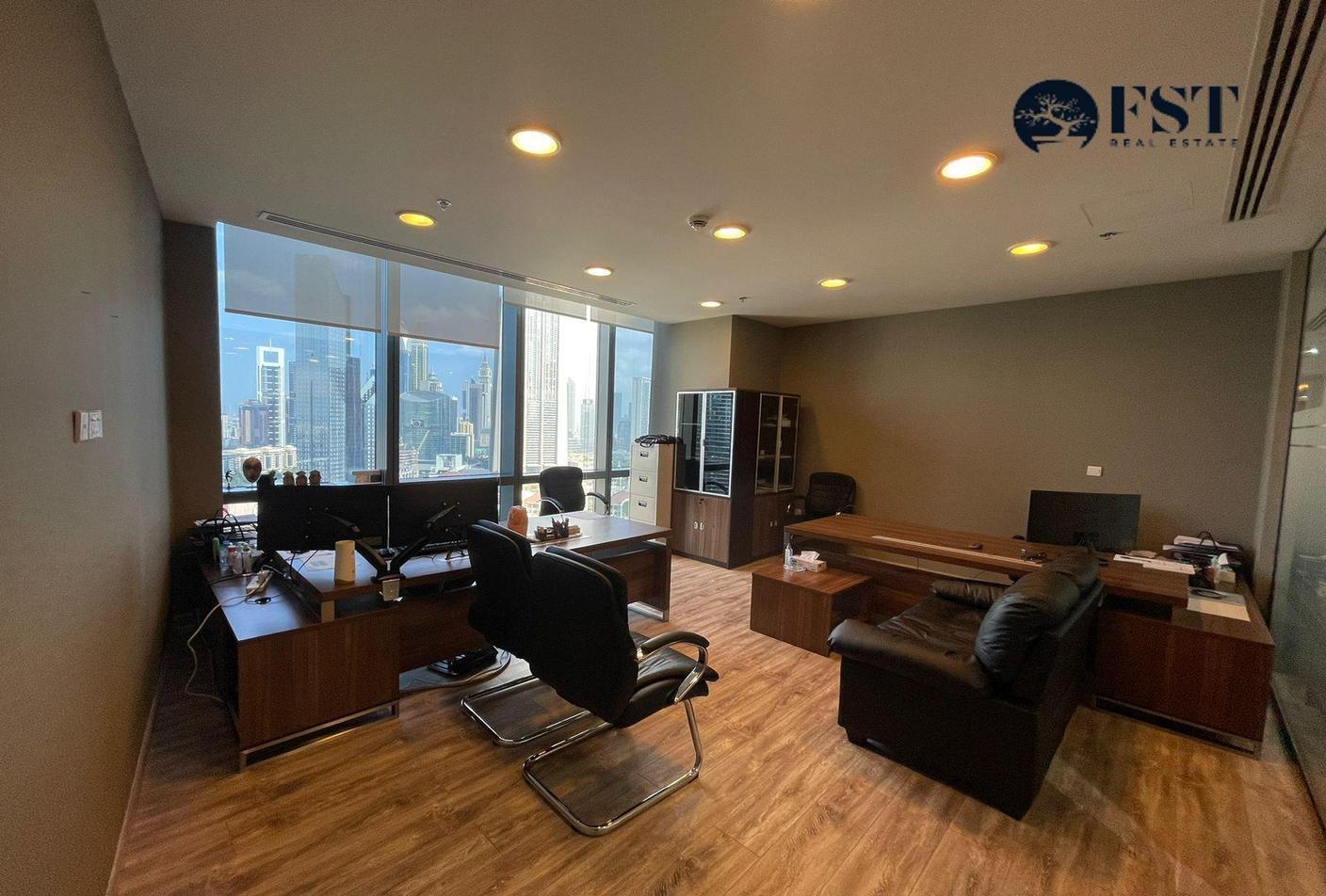 313.5m² Office in Downtown Dubai (Downtown Burj Dubai), UAE No. 8647