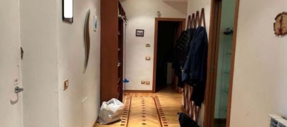 5 rooms Apartment in Melito di Napoli, Italy No. 10294 4