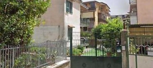 5 rooms Apartment in Melito di Napoli, Italy No. 10294 14