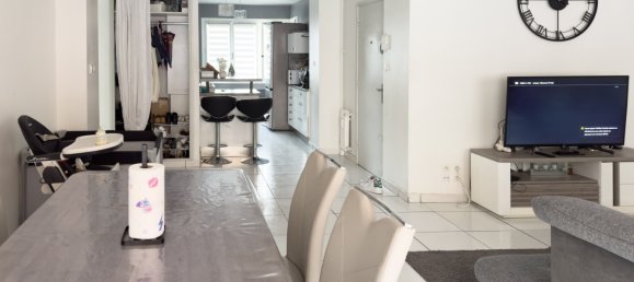 Квартира с 2 спальнями в Сент-Этьен, Франция № 246776 3