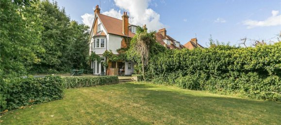 5 bedrooms House in Enfield, United Kingdom No. 6602 25