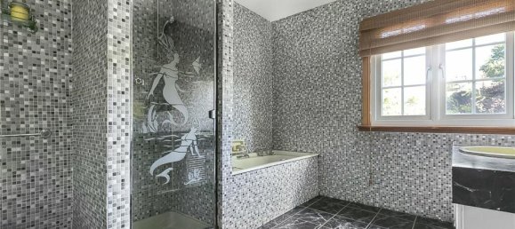 5 bedrooms House in Enfield, United Kingdom No. 6602 18