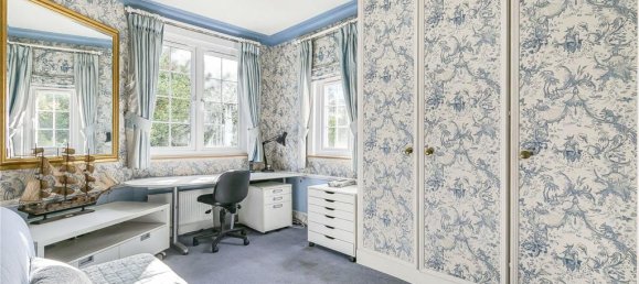 5 bedrooms House in Enfield, United Kingdom No. 6602 17