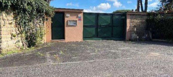 11 rooms Apartment in Rome, Italy No. 191194 5