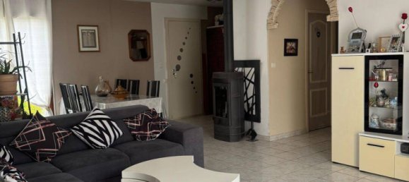 Casa de 4 dormitorios en Marseille, France No. 334282 7