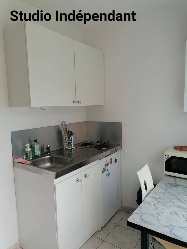 Casa de 4 dormitorios en Marseille, France No. 334282