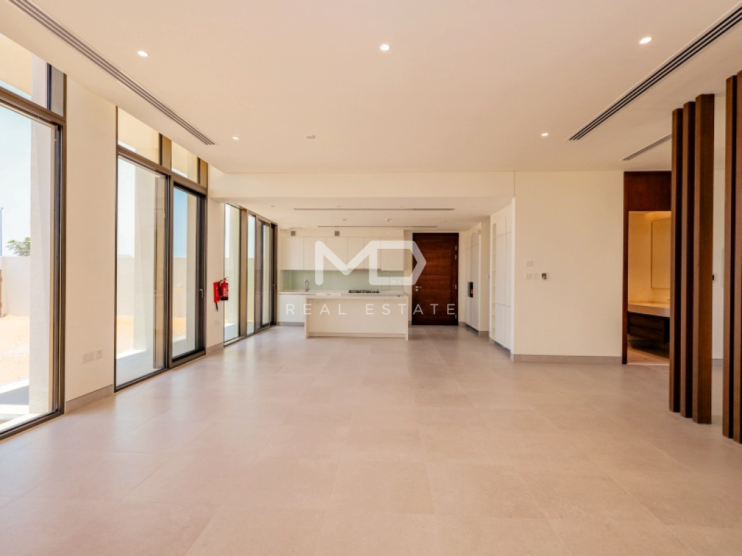 4 bedrooms Villa in Abu Dhabi, UAE No. 47584