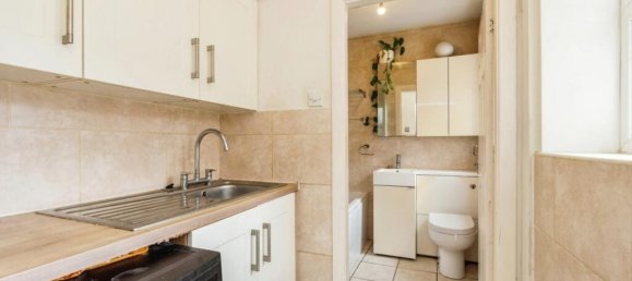  House in Warrington, United Kingdom No. 2794 11