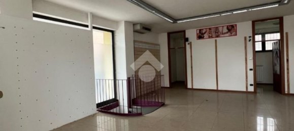 Propiedad comercial en Brusaporto, Italy 59 m² No. 60587 8