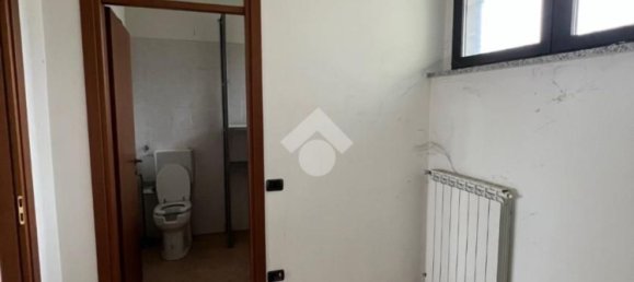 Propiedad comercial en Brusaporto, Italy 59 m² No. 60587 2