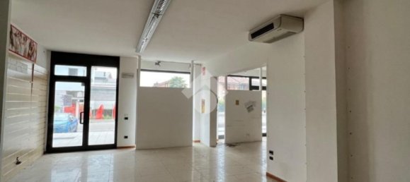 Propiedad comercial en Brusaporto, Italy 59 m² No. 60587 10