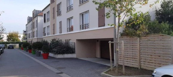 2 Schlafzimmer Wohnung in Les Mureaux, France, Nr. 333824 2