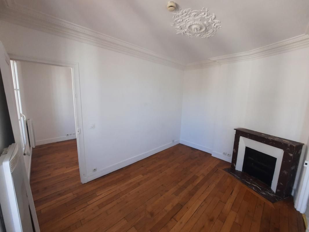 1 chambre Appartement à Clichy, France No. 170882