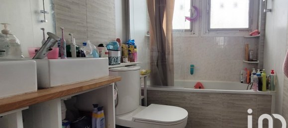 5 غرف نوم منزل في Saint-Amand-Montrond, France رقم 43676 9