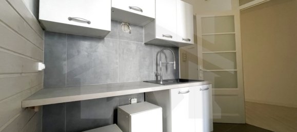 1 bedroom Apartment in Grenoble, France No. 258512 2