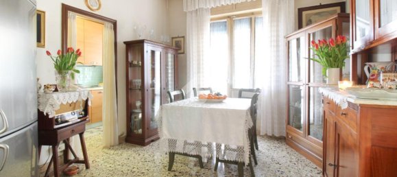 Дом с 6 комнатами в Читта Сант Анджело, Италия № 14620 8