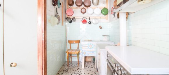 Дом с 6 комнатами в Читта Сант Анджело, Италия № 14620 21