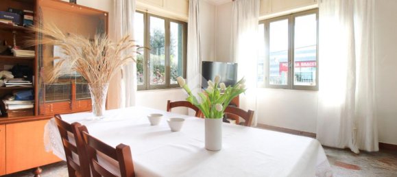 Дом с 6 комнатами в Читта Сант Анджело, Италия № 14620 6