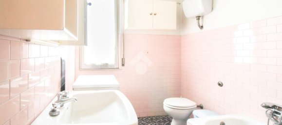 Дом с 6 комнатами в Читта Сант Анджело, Италия № 14620 22