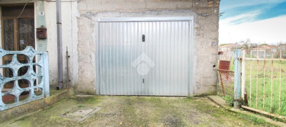 Дом с 6 комнатами в Читта Сант Анджело, Италия № 14620 24