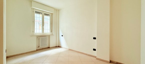 3 rooms Apartment in Tortona, Italy No. 274059 5