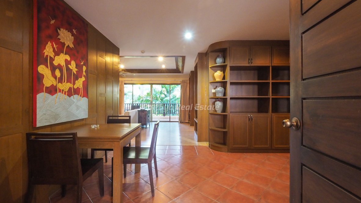 2 bedrooms Condo in Pattaya, Thailand No. 19618