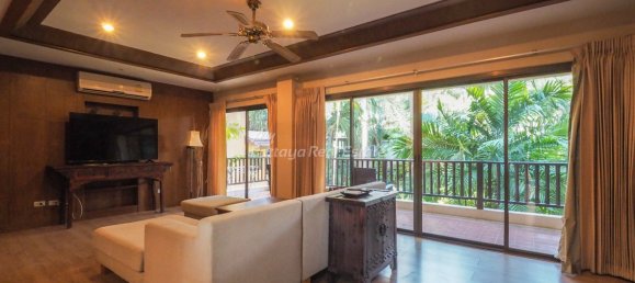 2 bedrooms Condo in Pattaya, Thailand No. 19618 3