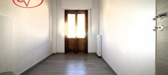 4-salle Appartement à San Giovanni Valdarno, Italy No. 230579 12