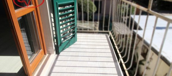 4-salle Appartement à San Giovanni Valdarno, Italy No. 230579 22