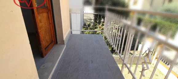 4-salle Appartement à San Giovanni Valdarno, Italy No. 230579 19