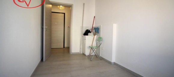 4-salle Appartement à San Giovanni Valdarno, Italy No. 230579 13