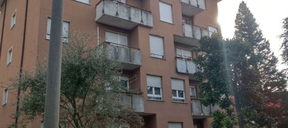 Квартира с 3 комнатами в Бусто Арсицио, Италия № 180968 14