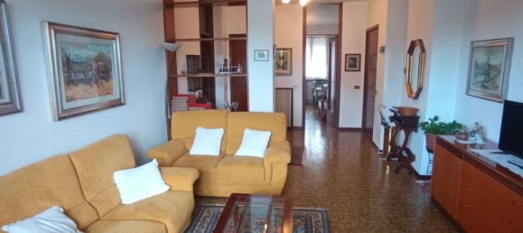 Квартира с 3 комнатами в Бусто Арсицио, Италия № 180968 5