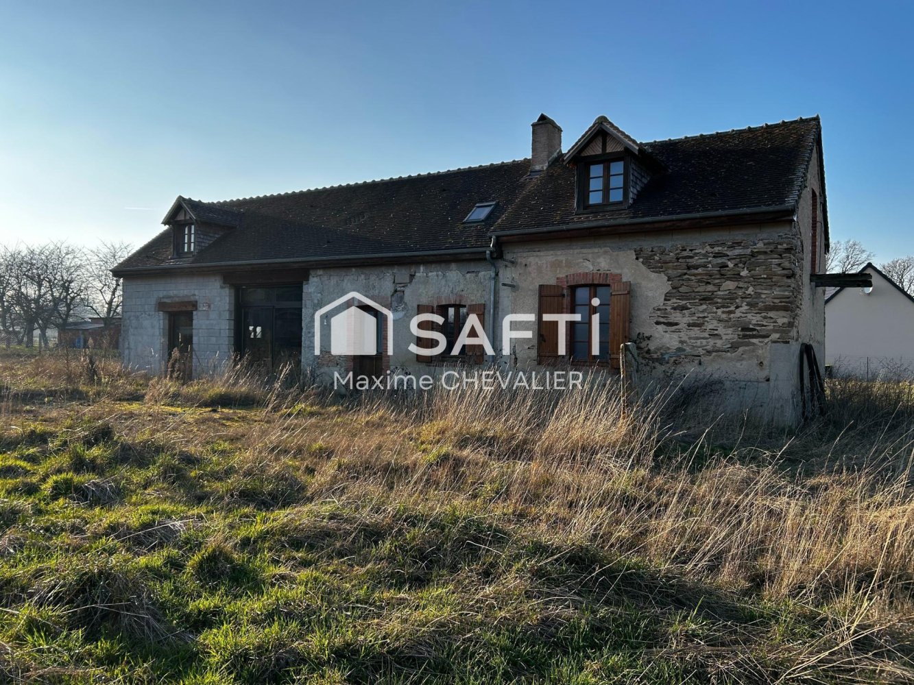 Casa T3 em Saint-Denis-de-Jouhet, France N.º 81929