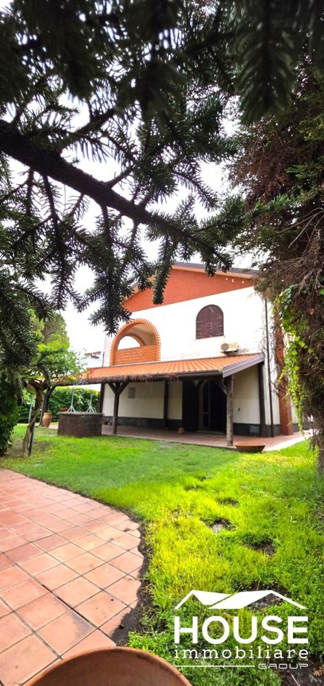 6 bedrooms Villa in Nicolosi, Italy No. 311058