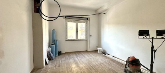 Квартира с 2 комнатами в Рим, Италия № 28807 4