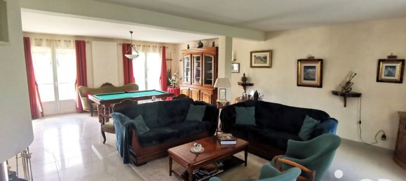 5 Schlafzimmer Haus in Montereau, France, Nr. 72521 14