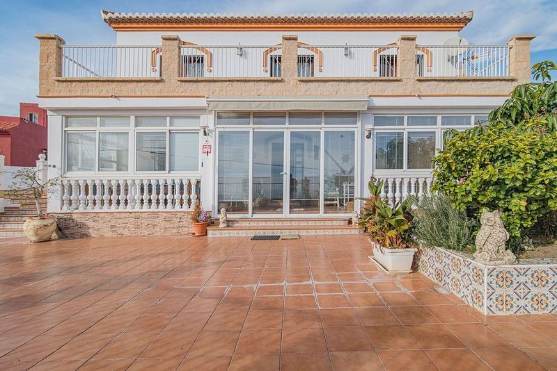 Дом с 6 спальнями в Гранада, Испания № 225409